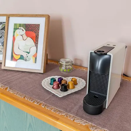 Domus Civico 16 شقة