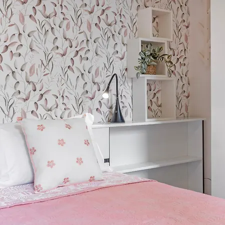 Domus Civico 16 شقة *