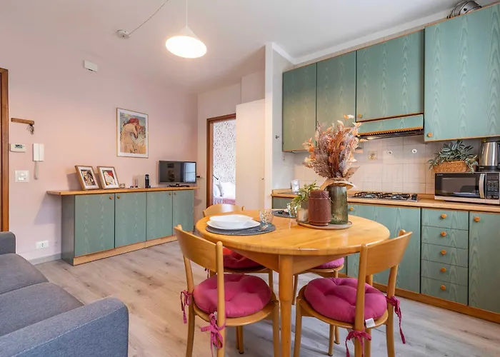 Domus Civico 16 公寓 *