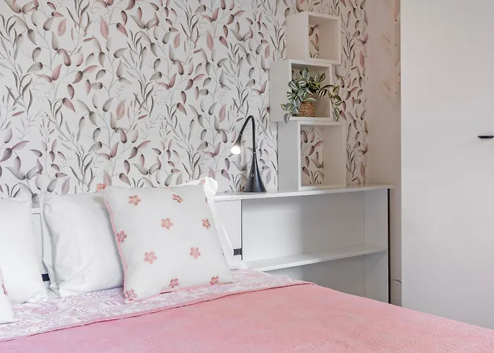 Domus Civico 16 公寓 *